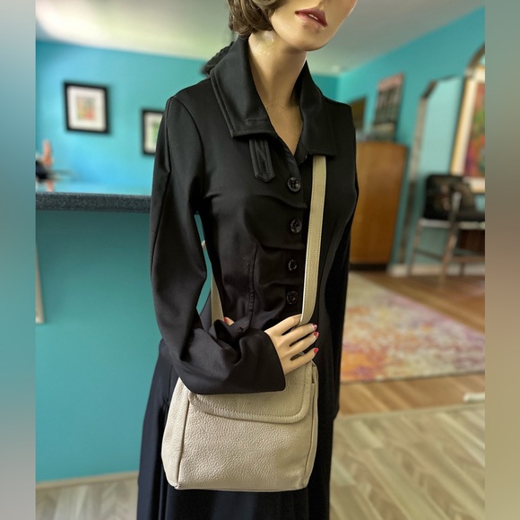 Liz Claiborne Bone Leather Bag - Picture 16 of 16